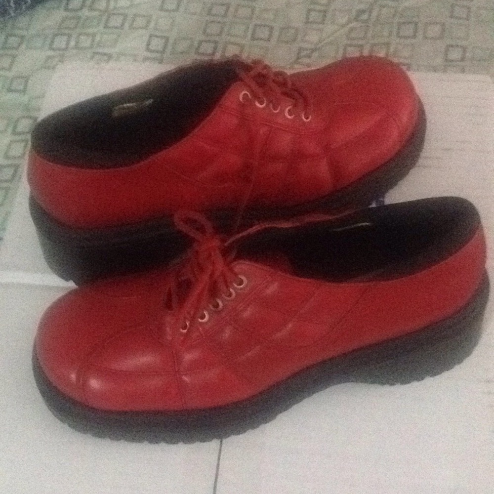 OnYourFeet Lace Up Women's Boots NEW